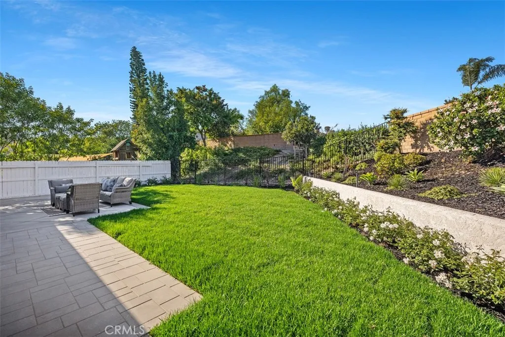 27641 Ruisenor, Mission Viejo, California 92692 home-pic-27