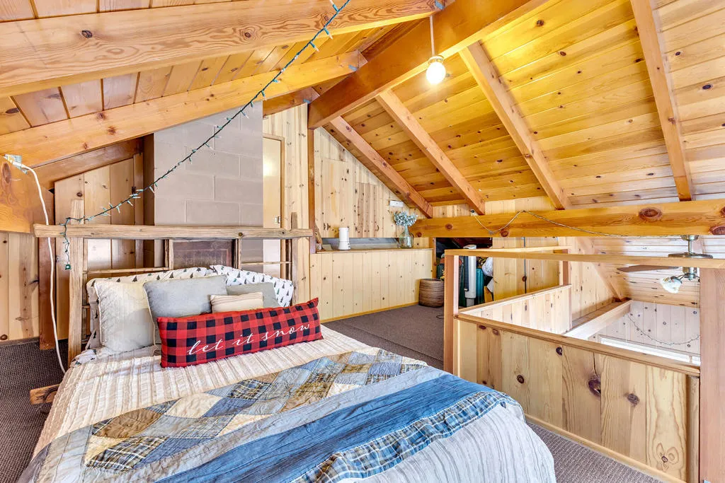25437 Nestwa Trail, Idyllwild, California 92549 home-pic-38