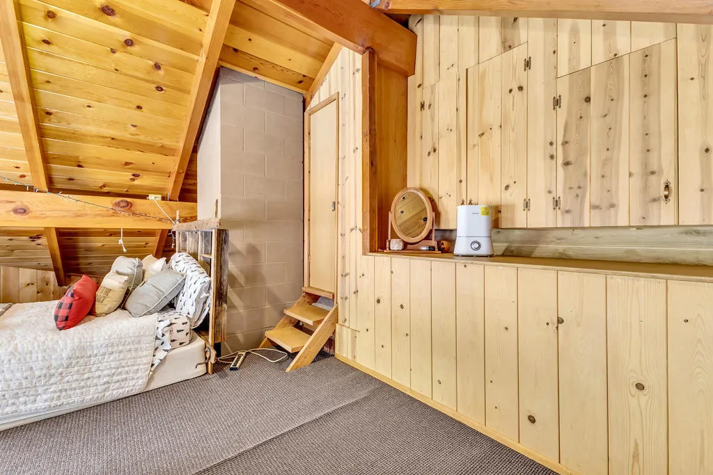 25437 Nestwa Trail, Idyllwild, California 92549 home-pic-40