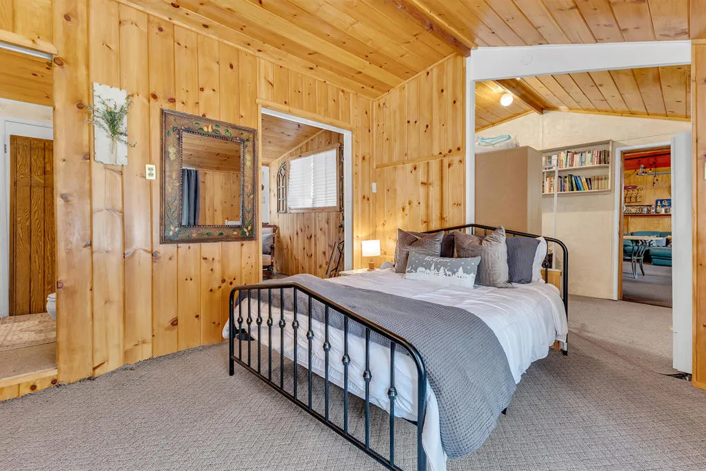 25437 Nestwa Trail, Idyllwild, California 92549 home-pic-45