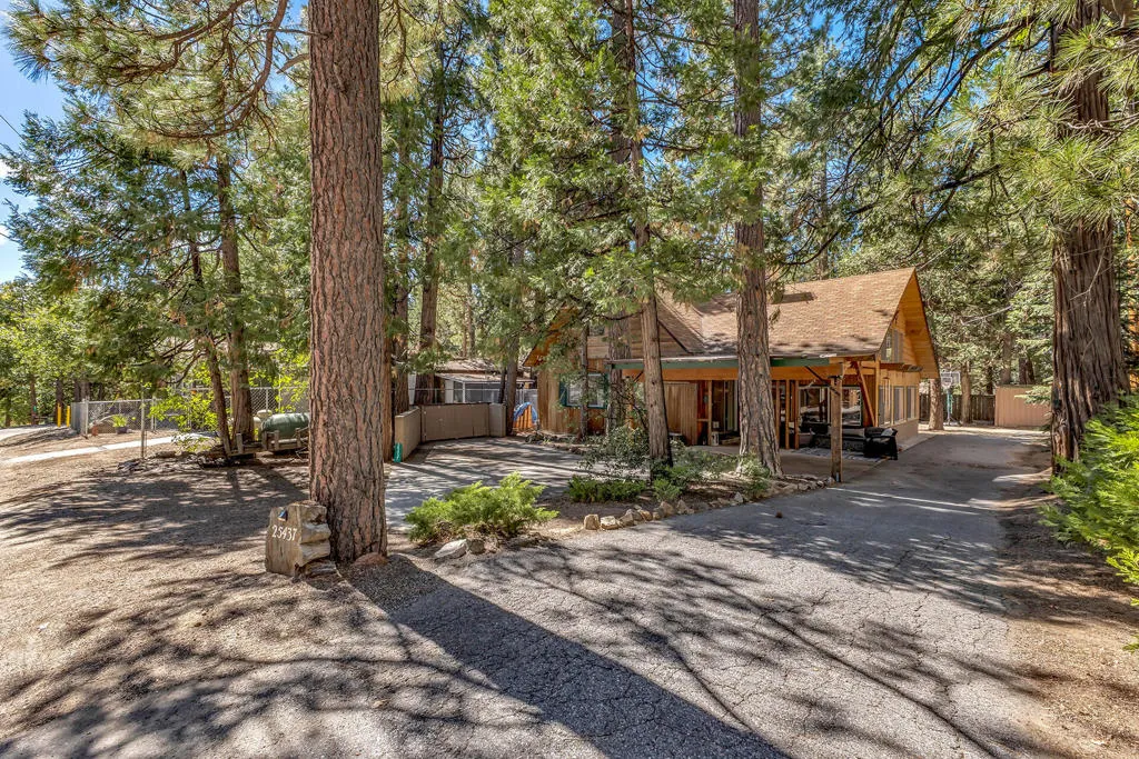 25437 Nestwa Trail, Idyllwild, California 92549 home-pic-63