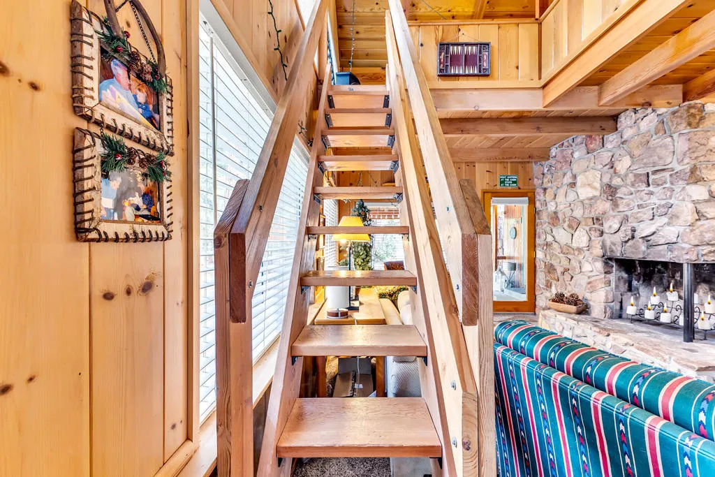 25437 Nestwa Trail, Idyllwild, California 92549 home-pic-36