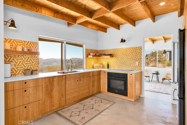 8711 Sundown Trail, Morongo Valley, California 92256
