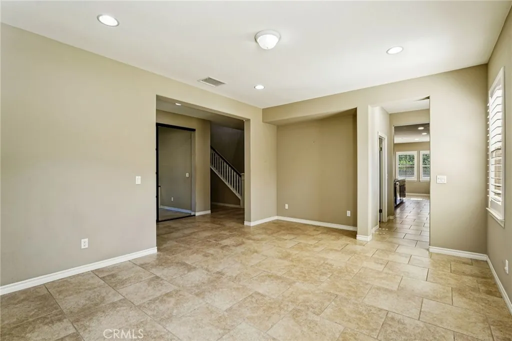 35056 Knollview, Winchester, California 92596 home-pic-8