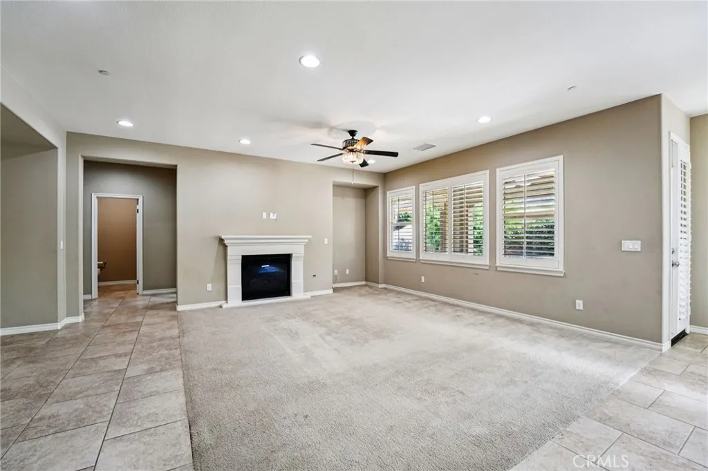 35056 Knollview, Winchester, California 92596 home-pic-2