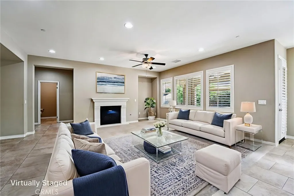 35056 Knollview, Winchester, California 92596 home-pic-1