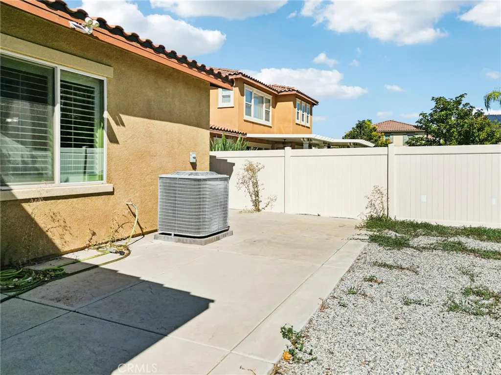 35056 Knollview, Winchester, California 92596 home-pic-34