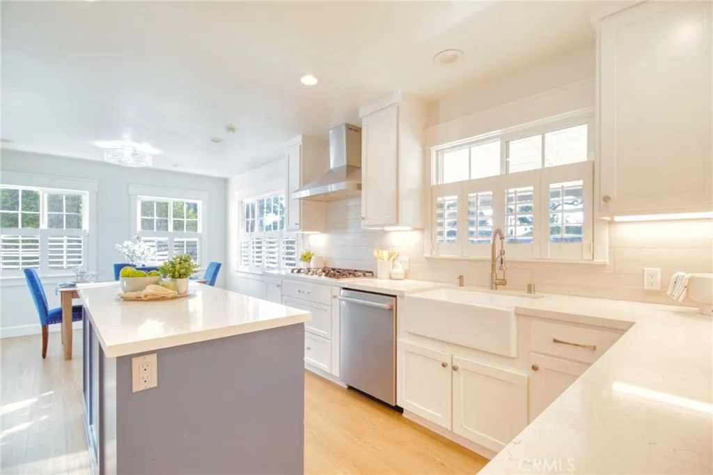 1404 N Euclid Avenue, Upland, California 91786 home-pic-10