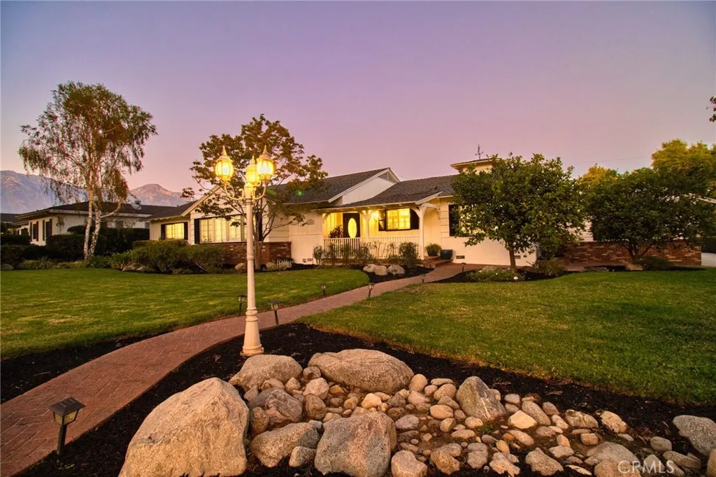 1404 N Euclid Avenue, Upland, California 91786 home-pic-60