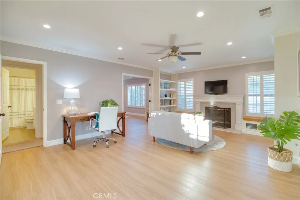 1404 N Euclid Avenue, Upland, California 91786 home-pic-26
