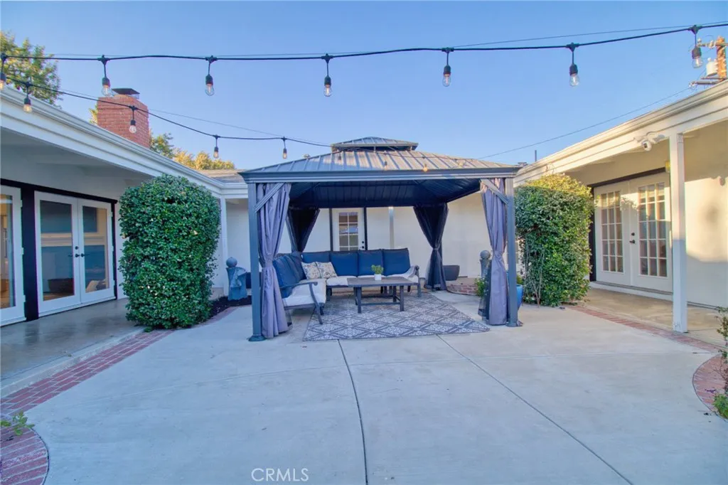 1404 N Euclid Avenue, Upland, California 91786 home-pic-52