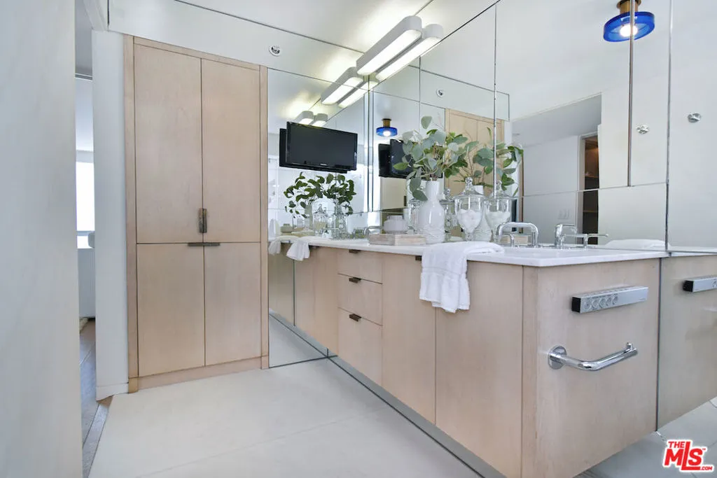 201 Ocean Avenue 906p, Santa Monica, California 90402 home-pic-24