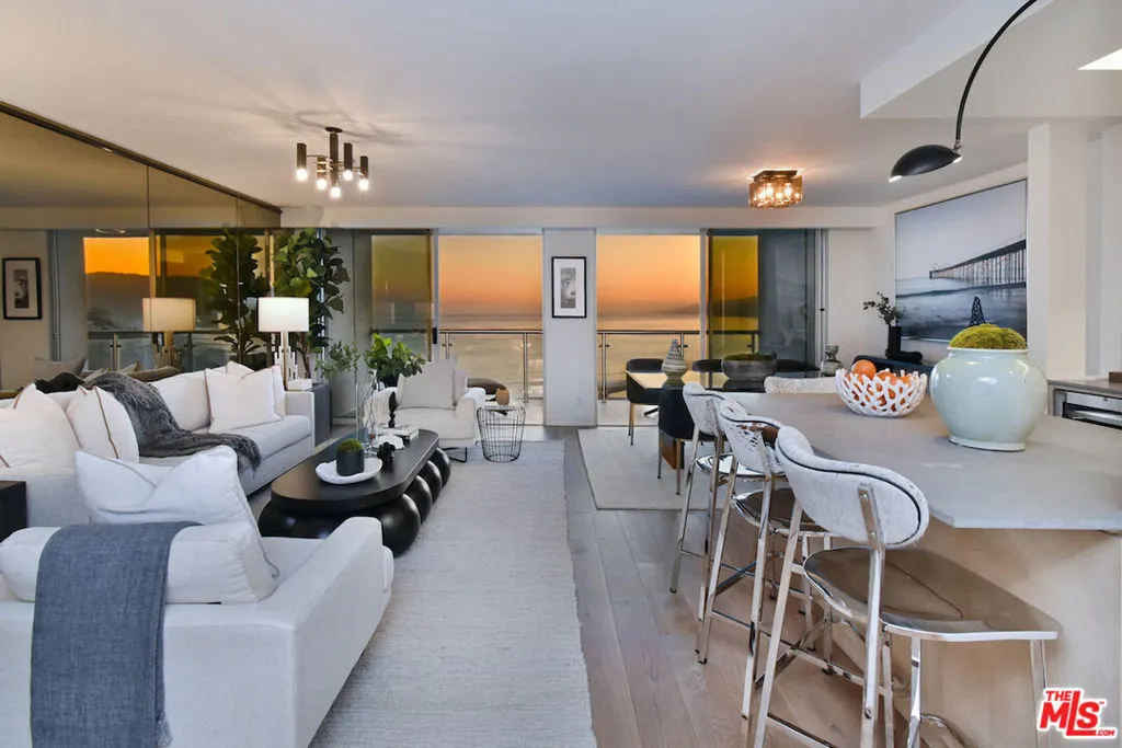201 Ocean Avenue 906p, Santa Monica, California 90402 home-pic-2