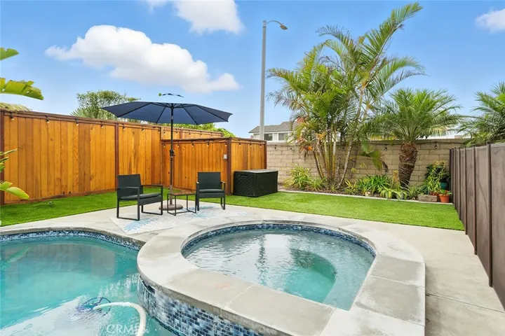 18152 Fieldbury Lane, Huntington Beach, California 92647
