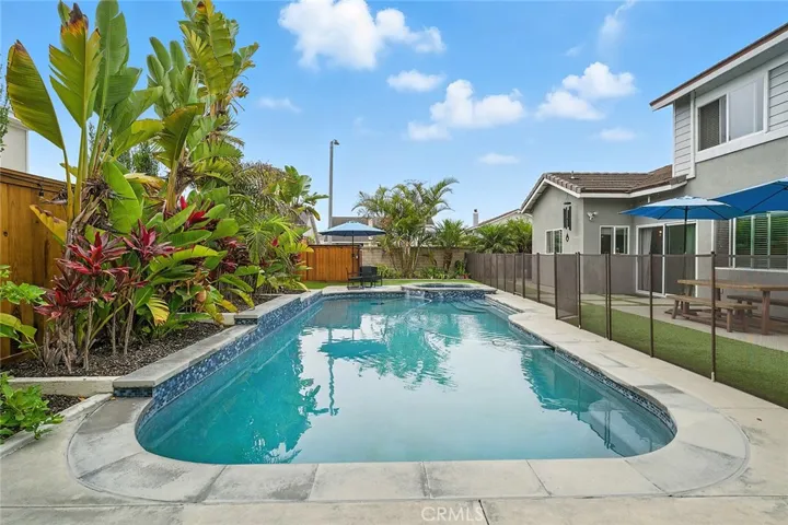 18152 Fieldbury Lane, Huntington Beach, California 92647