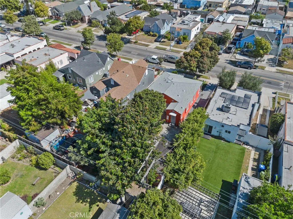 5951 S Van Ness, Los Angeles, California 90047 home-pic-34