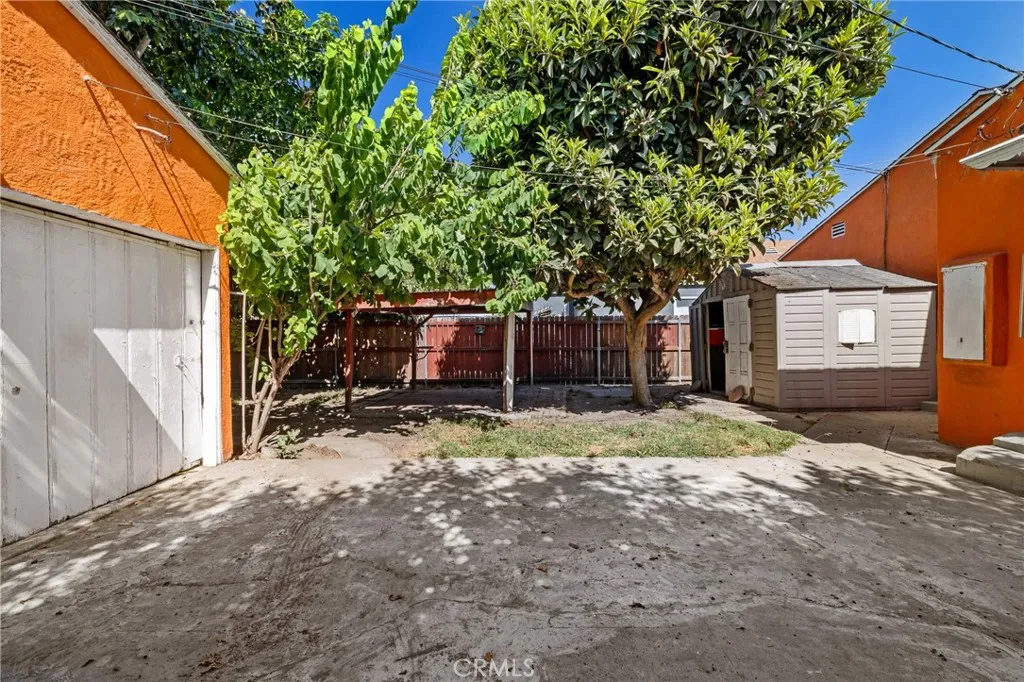 5951 S Van Ness, Los Angeles, California 90047 home-pic-25