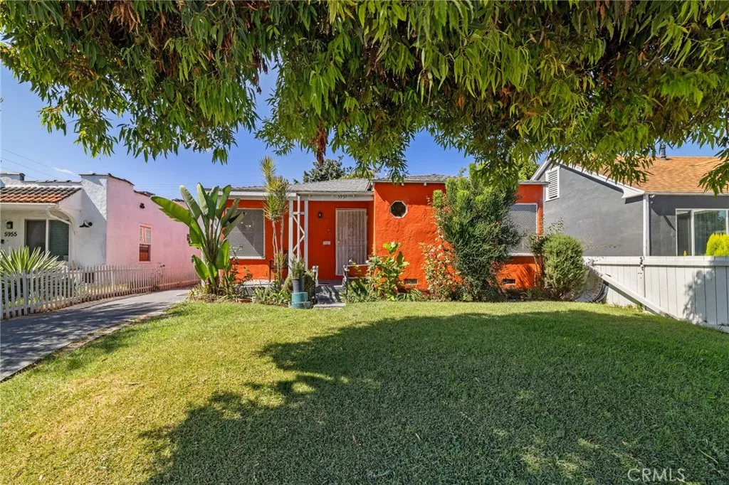 5951 S Van Ness, Los Angeles, California 90047 home-pic-29