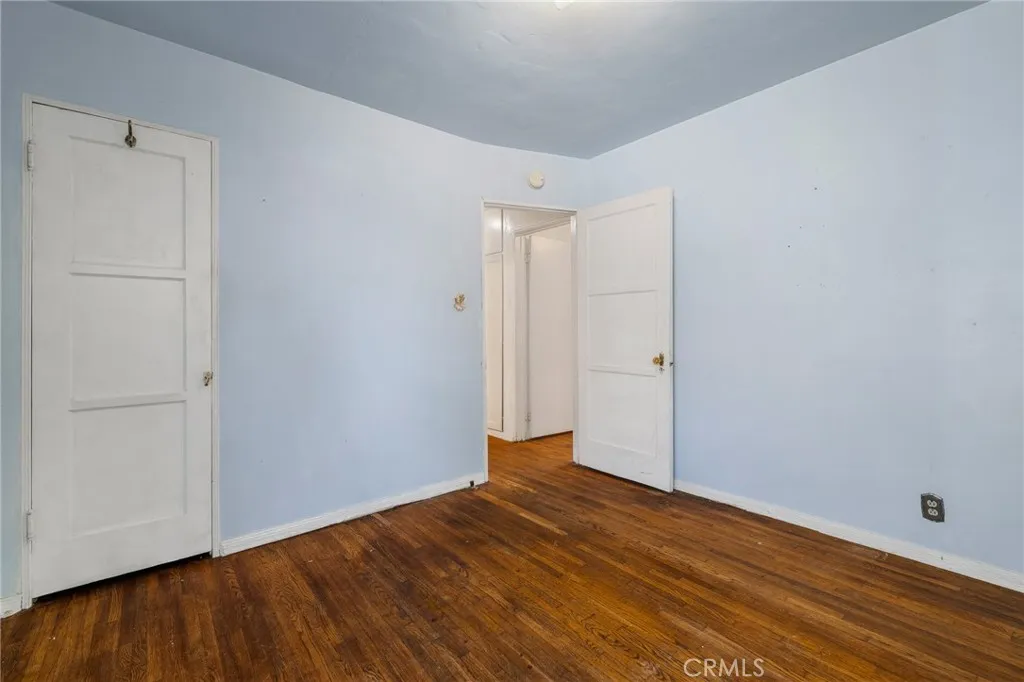 5951 S Van Ness, Los Angeles, California 90047 home-pic-16