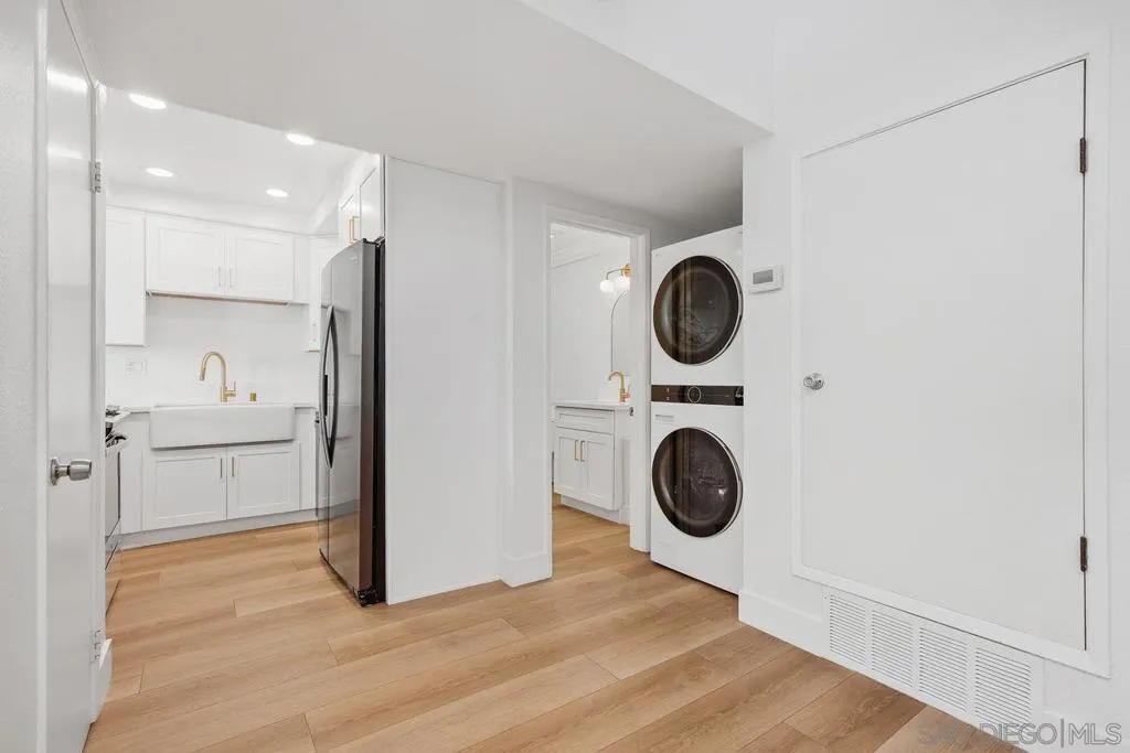 6903 Quail Place Unit G, Carlsbad, California 92009 home-pic-3