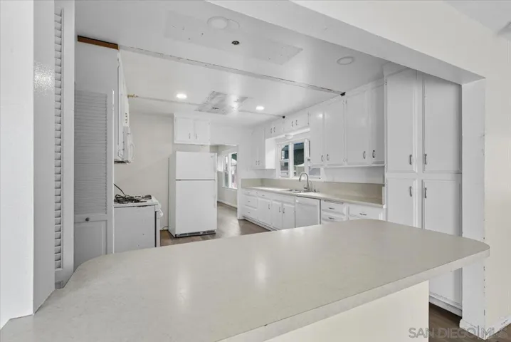3135 Crela Street, Bonita, California 91902