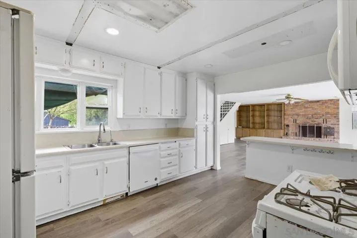 3135 Crela Street, Bonita, California 91902