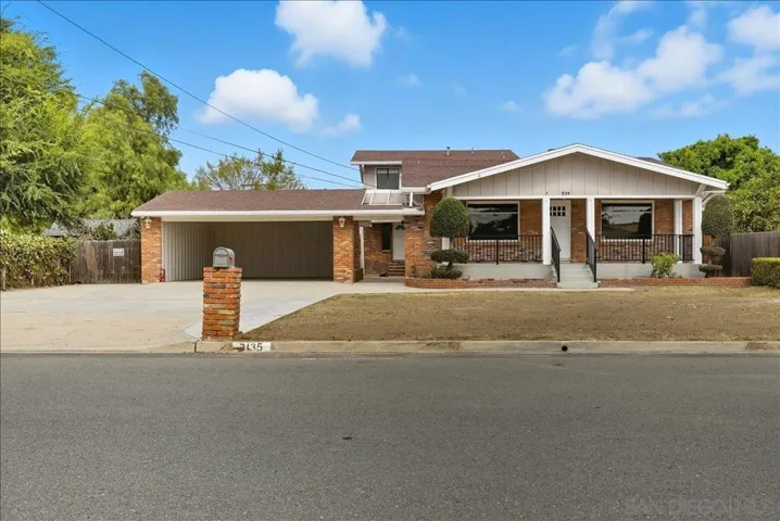 3135 Crela Street, Bonita, California 91902