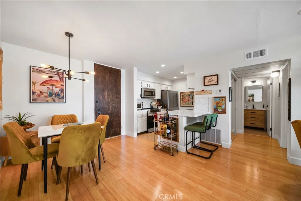 1140 E Ocean Boulevard 220, Long Beach, California 90802 home-pic-13