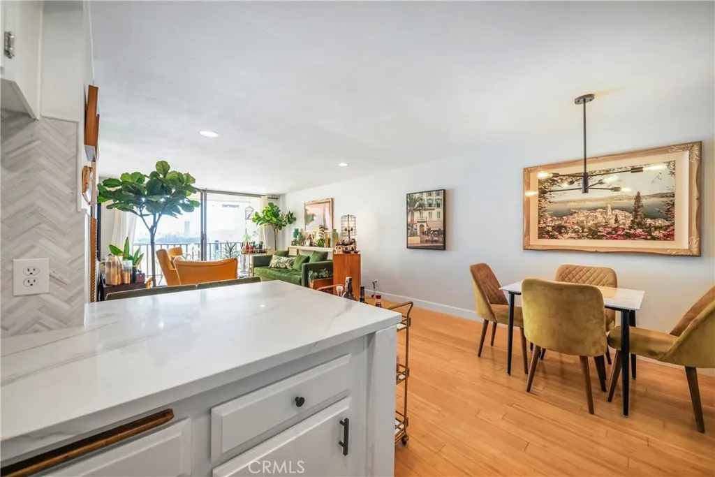 1140 E Ocean Boulevard 220, Long Beach, California 90802 home-pic-21