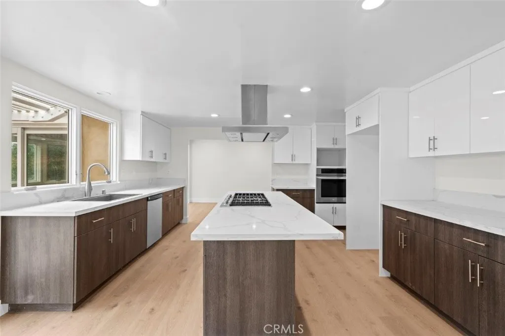 160 Summit Road, La Verne, California 91750 home-pic-11