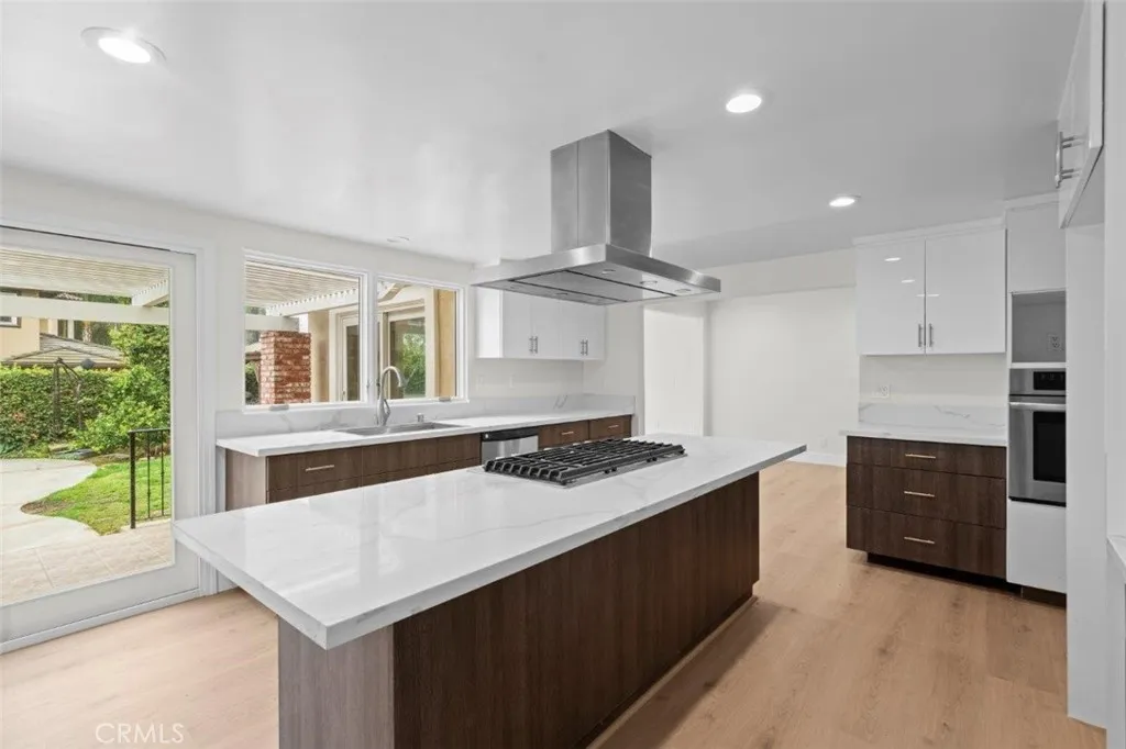160 Summit Road, La Verne, California 91750 home-pic-12