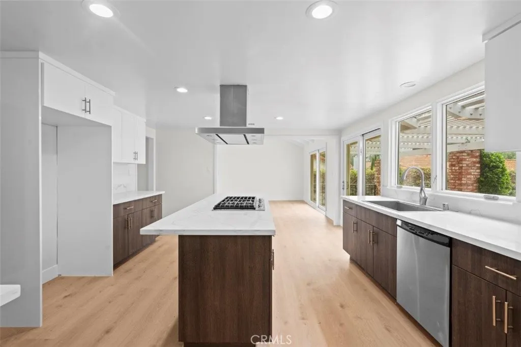 160 Summit Road, La Verne, California 91750 home-pic-13