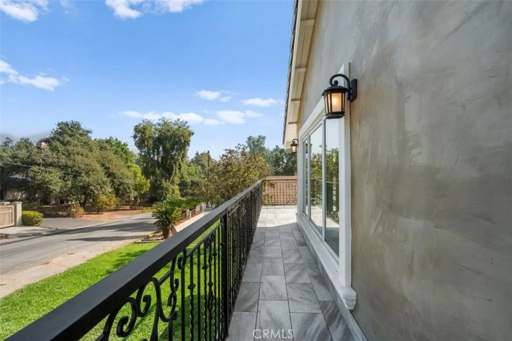160 Summit Road, La Verne, California 91750 home-pic-23
