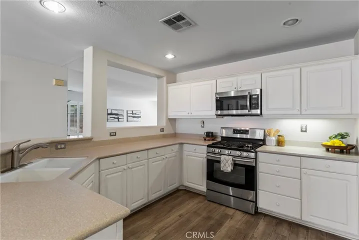 16838 Kittansett Place, Fontana, California 92336