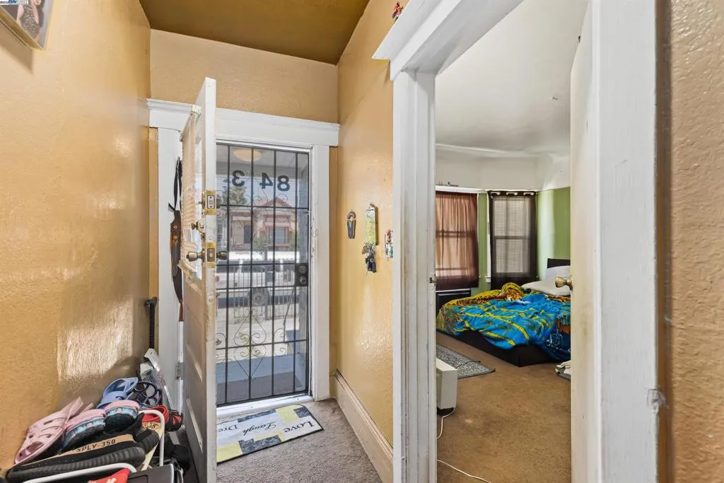 845 Isabella Street, Oakland, California 94607 home-pic-4