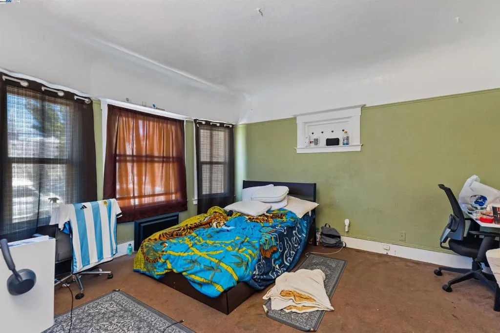 845 Isabella Street, Oakland, California 94607 home-pic-5