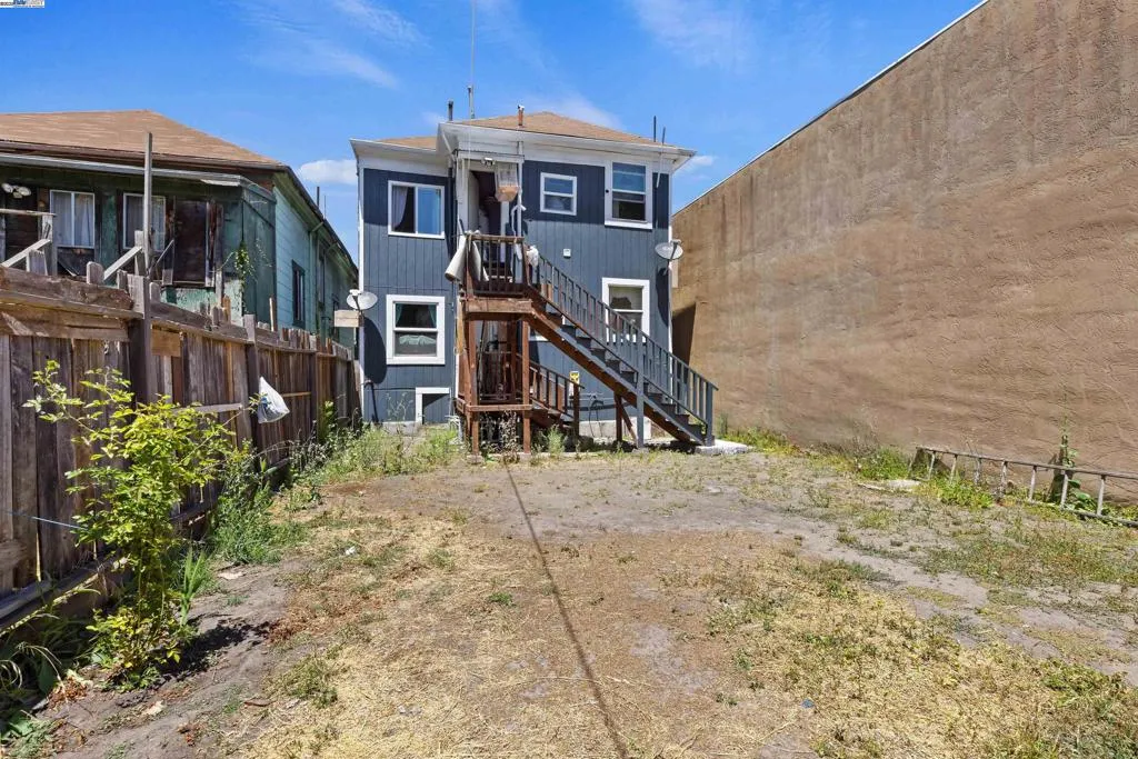 845 Isabella Street, Oakland, California 94607 home-pic-22