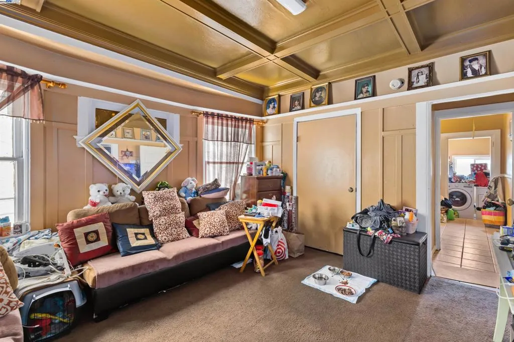 845 Isabella Street, Oakland, California 94607 home-pic-7