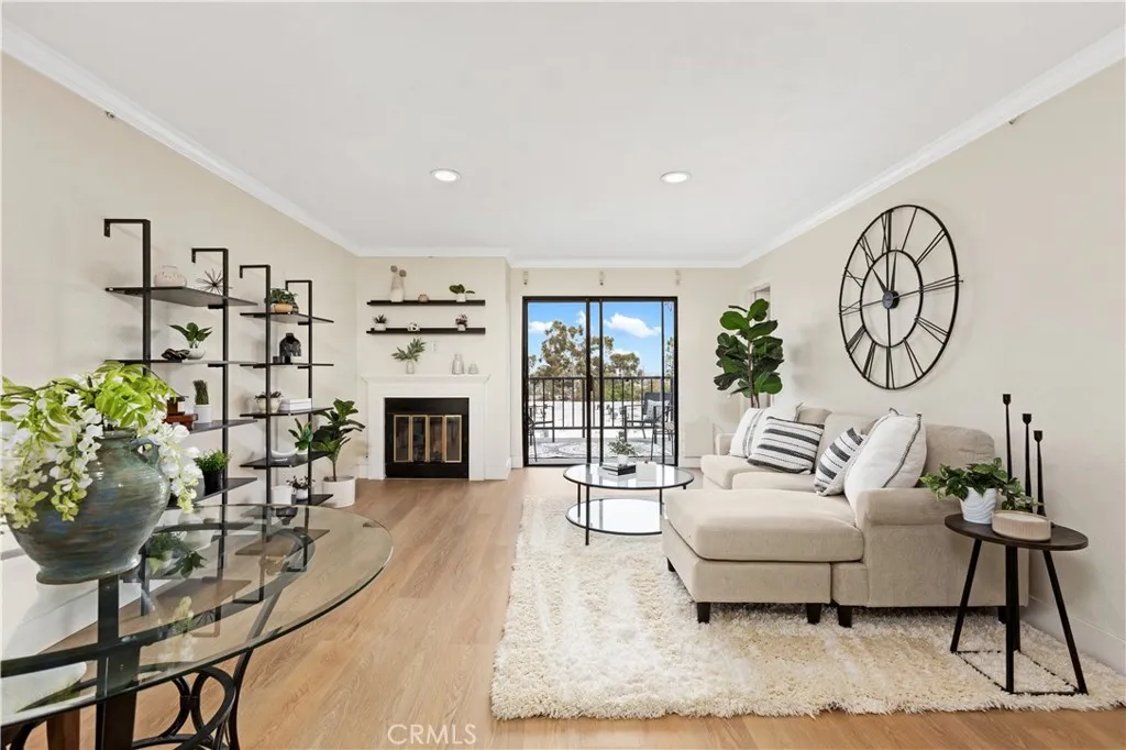 2599 Walnut, Signal Hill, California 90755 home-pic-1