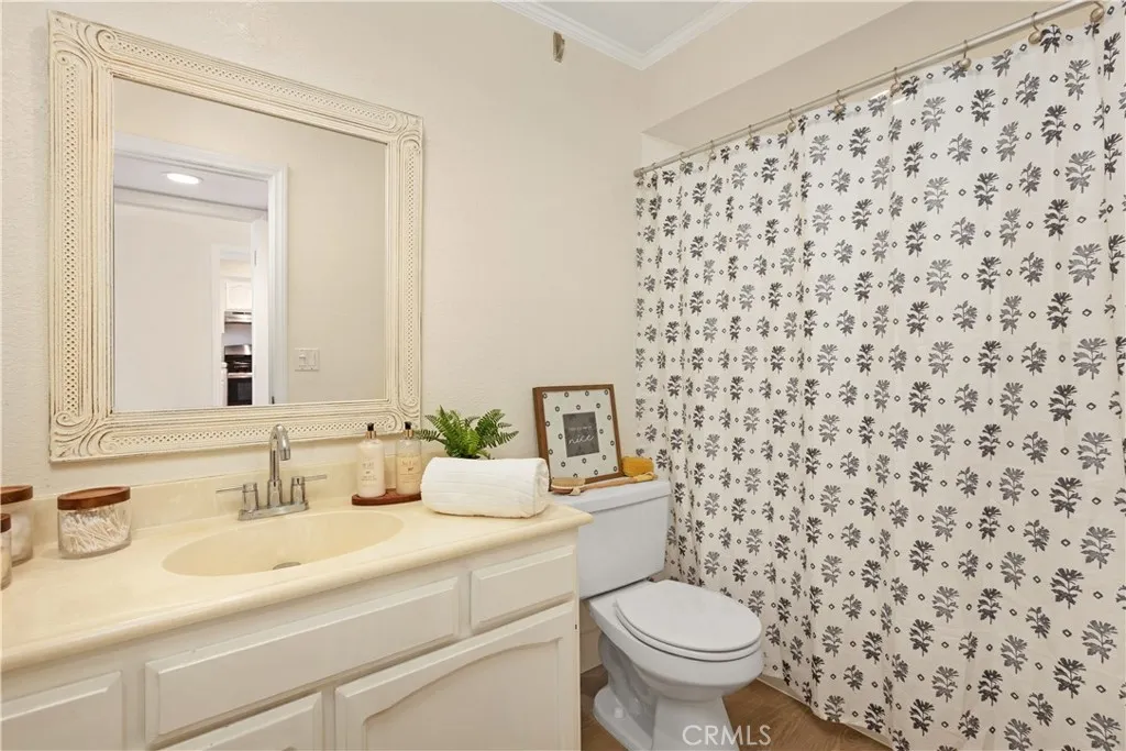 2599 Walnut, Signal Hill, California 90755 home-pic-11