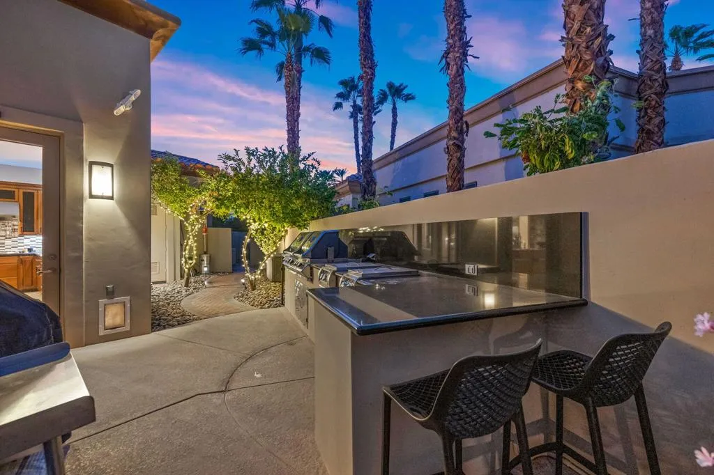 334 Crest Lake Drive, Palm Desert, California 92211 home-pic-30
