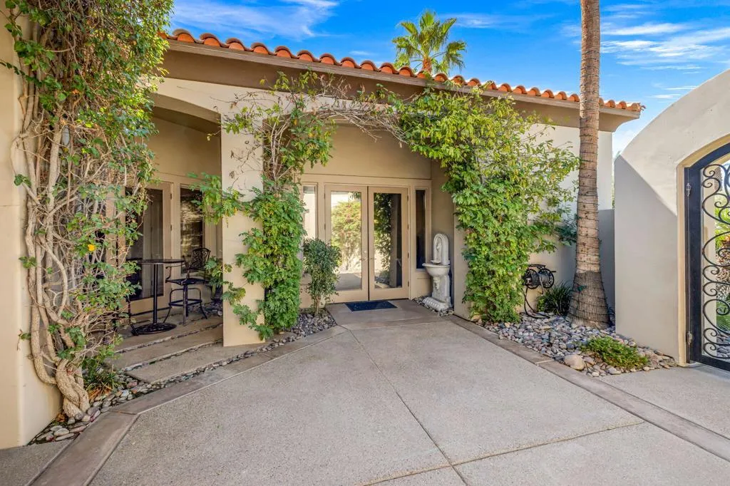 334 Crest Lake Drive, Palm Desert, California 92211 home-pic-58