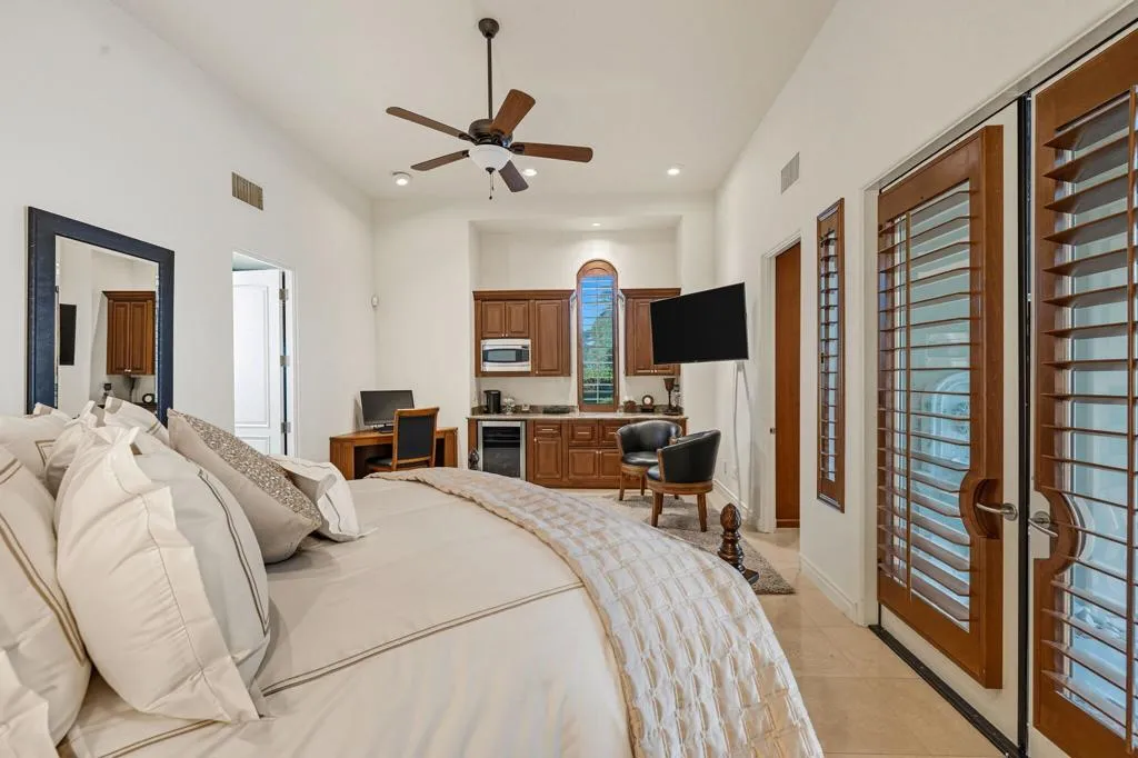 334 Crest Lake Drive, Palm Desert, California 92211 home-pic-62