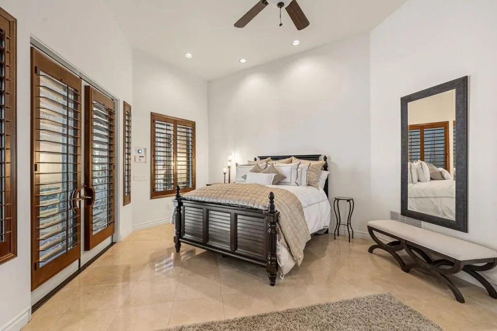 334 Crest Lake Drive, Palm Desert, California 92211 home-pic-59