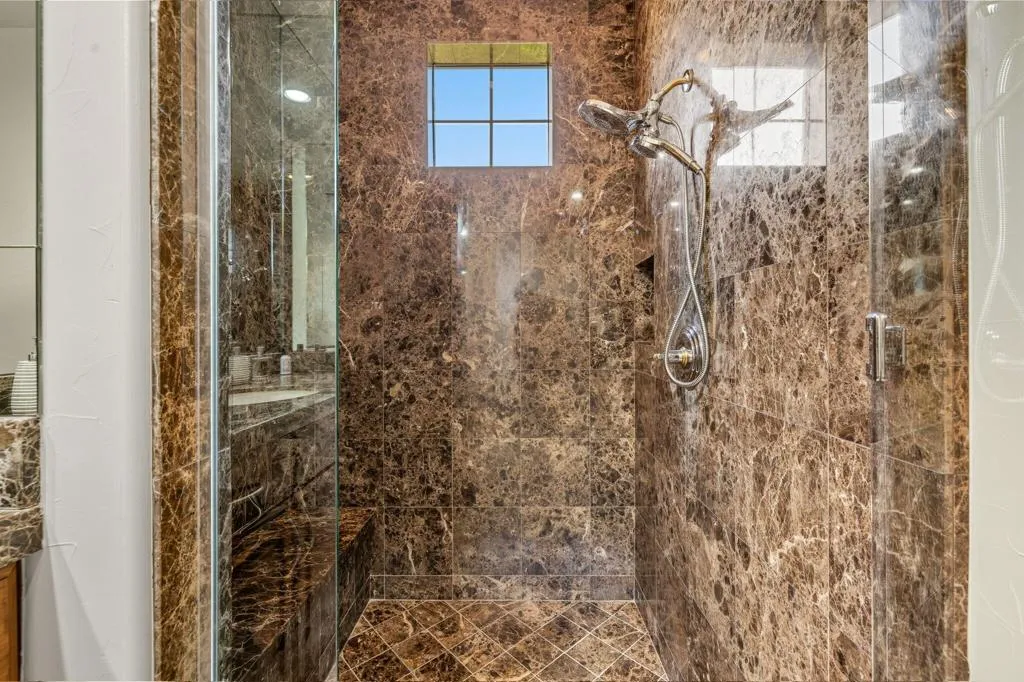 334 Crest Lake Drive, Palm Desert, California 92211 home-pic-64