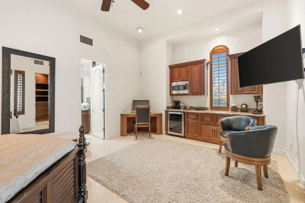 334 Crest Lake Drive, Palm Desert, California 92211 home-pic-61