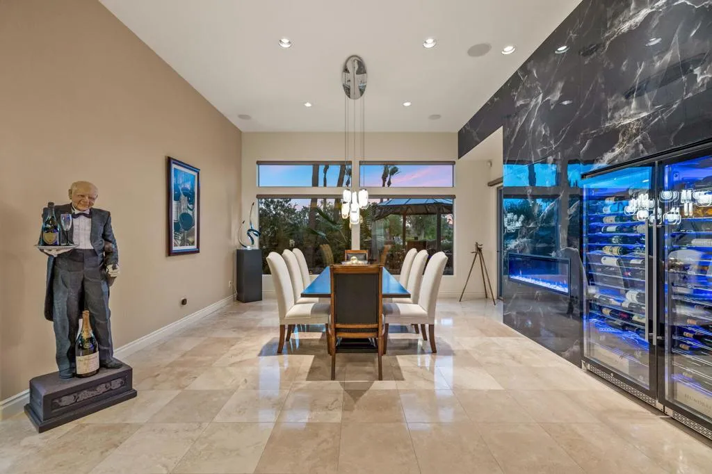 334 Crest Lake Drive, Palm Desert, California 92211 home-pic-38