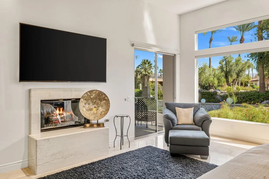 334 Crest Lake Drive, Palm Desert, California 92211 home-pic-44