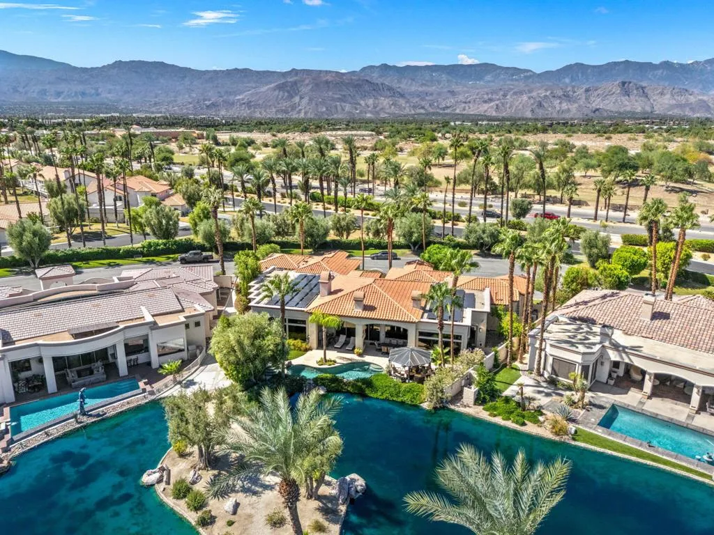 334 Crest Lake Drive, Palm Desert, California 92211 home-pic-85