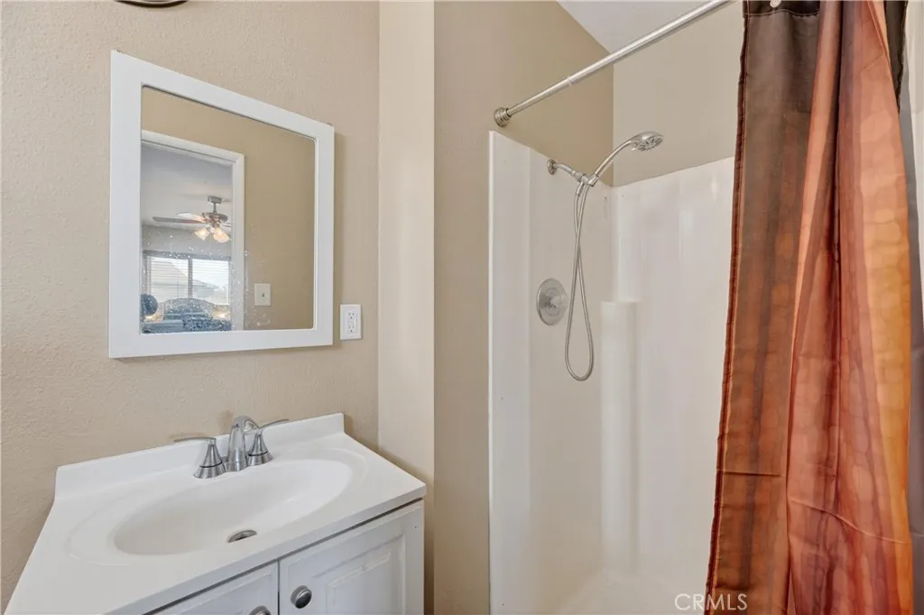 4615 Fairbanks, Jurupa Valley, California 92509 home-pic-21